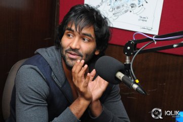 Manchu Vishnu at Red FM